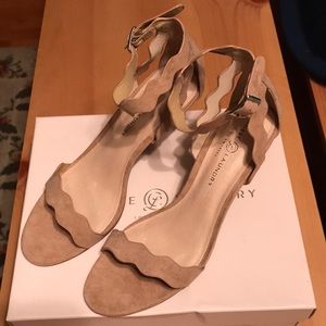 Chinese Laundry sandals